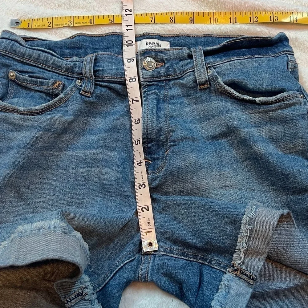 Kensie Cuffed Bermuda Stretch Medium Wash High Rise Denim Jean Shorts Sz 6/28